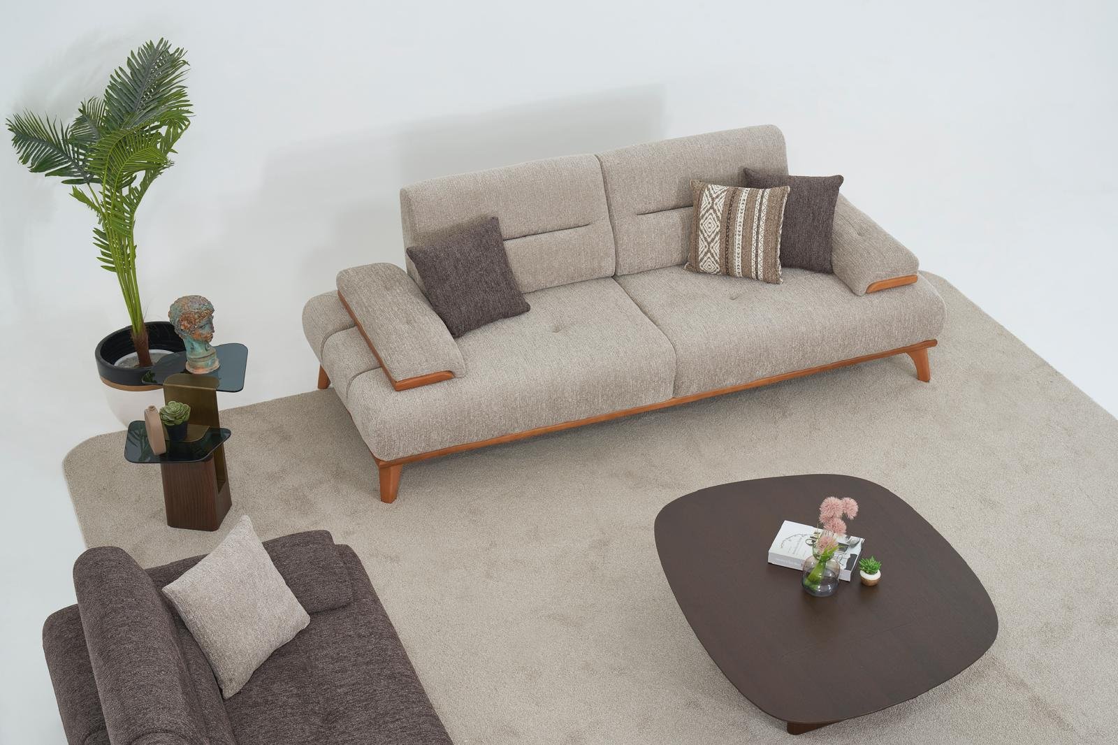 WhatsApp Image 2025-12-23 at 18.07.14 (1)